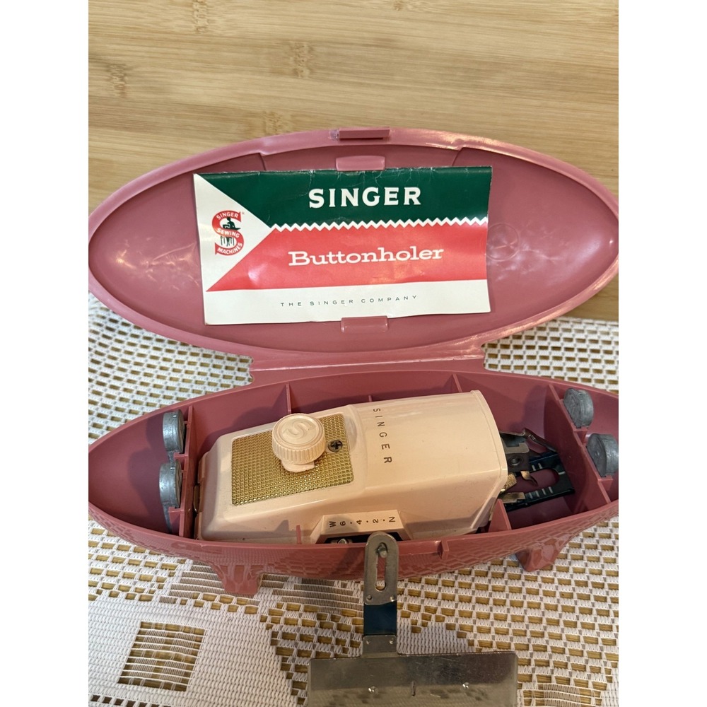 Vintage Singer 489500 Sewing Machine Automatic Buttonholer with Case & Templates